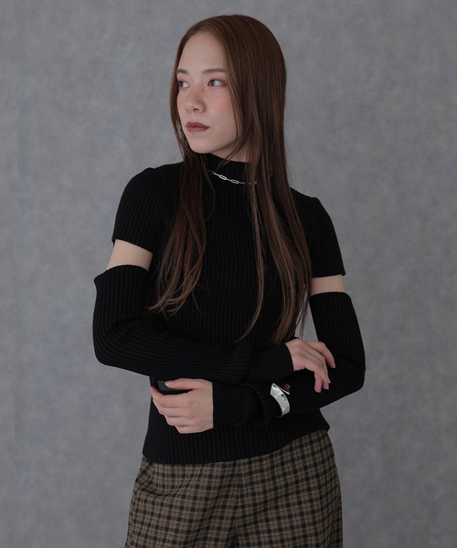 SUWDEE(スーディー)の「arm warmers short sleeve rib knit(ニット/セーター・レディース・アイボリー/ブラック/ブラウン/レッド/オレンジ・FREE)」の1枚目の写真