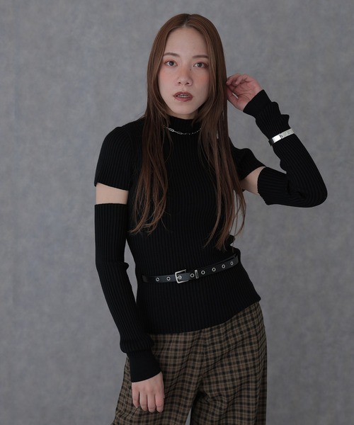 SUWDEE(スーディー)の「arm warmers short sleeve rib knit(ニット/セーター・レディース・アイボリー/ブラック/ブラウン/レッド/オレンジ・FREE)」の9枚目の写真