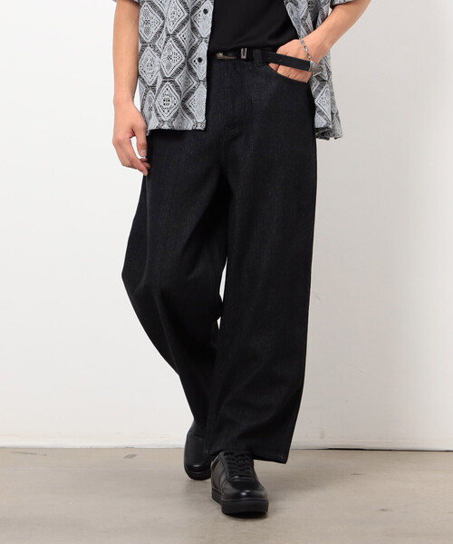 COMME CA ISM（コムサイズム）の「バギーシルエット デニムパンツ（デニムパンツ・メンズ・ブルー/ブラック・LARGE/MEDIUM）」の2枚目の写真