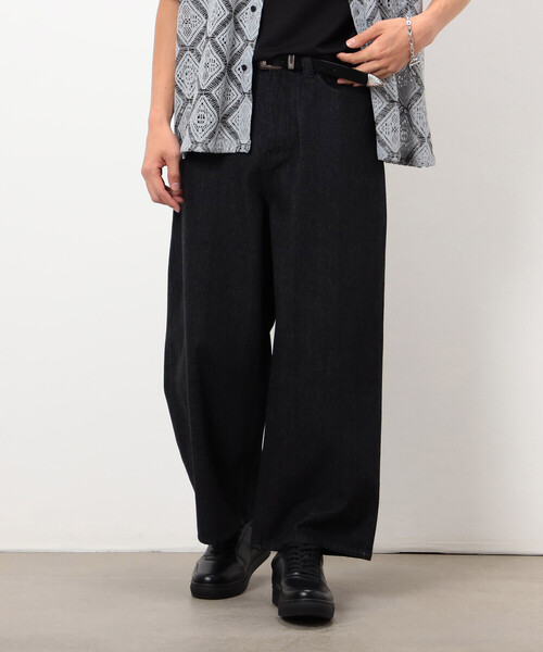 COMME CA ISM（コムサイズム）の「バギーシルエット デニムパンツ（デニムパンツ・メンズ・ブルー/ブラック・LARGE/MEDIUM）」の5枚目の写真