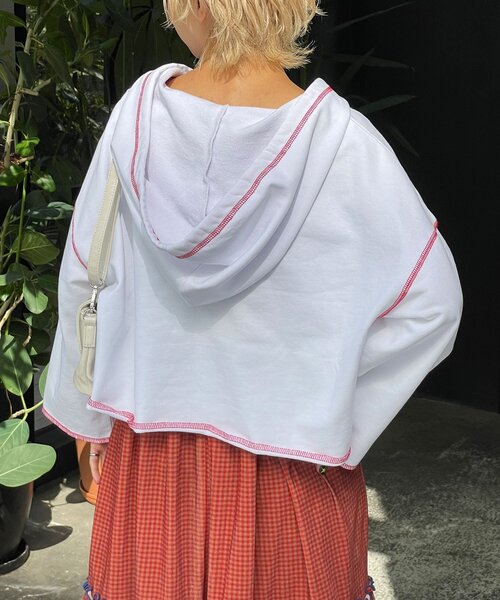 HELLO.SANFRANCISCO（ハローサンフランシスコ）の「【HELLO.SANFRANCISCO/ハローサンフランシスコ】フーディープリントパーカー（パーカー・レディース・ホワイト/レッド/グレー・ONE SIZE）」の8枚目の写真