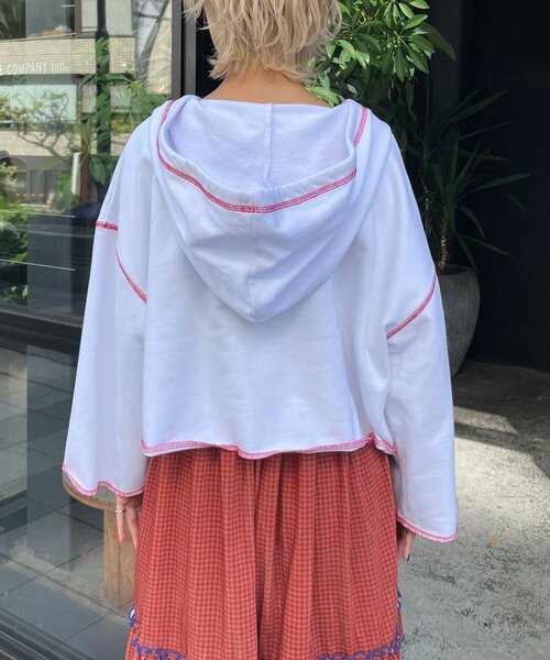 HELLO.SANFRANCISCO（ハローサンフランシスコ）の「【HELLO.SANFRANCISCO/ハローサンフランシスコ】フーディープリントパーカー（パーカー・レディース・ホワイト/レッド/グレー・ONE SIZE）」の14枚目の写真