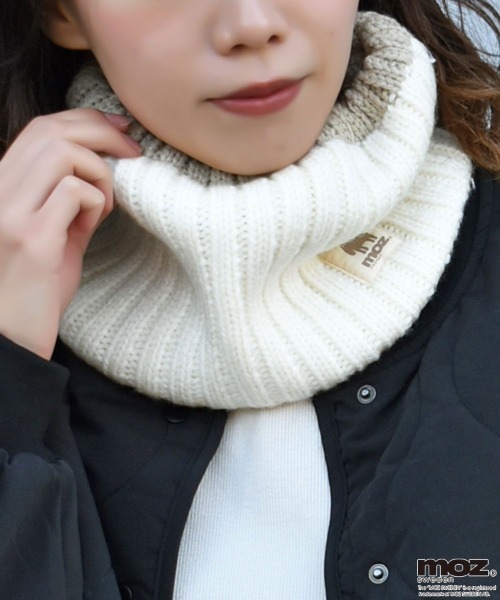 moz(モズ)の「moz裏ボアニットネックウォーマー(ネックウォーマー/スヌード・レディース・アイボリー/ブラック/杢グレー・FREE)」の10枚目の写真