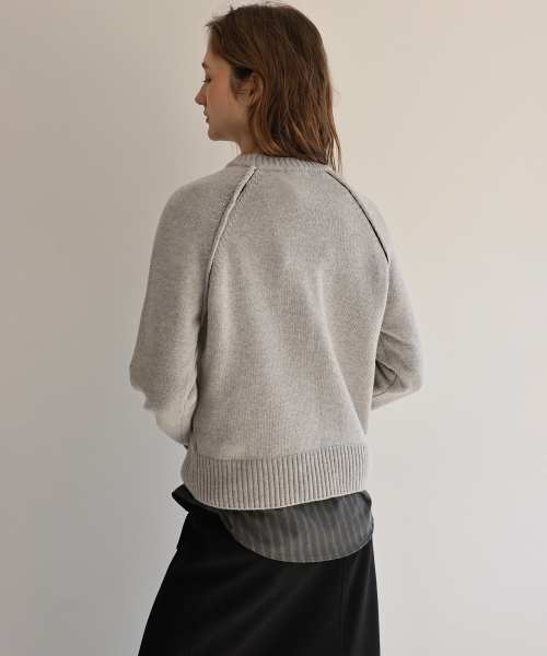 ANDNEEDS（アンドニーズ）の「Tape raglan knit (gray)（ニット/セーター・レディース・その他・FREE）」の3枚目の写真