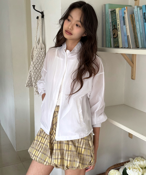 WEDNESDAYOASISFORWOMEN(ウェンズデー オアシス フォー ウーマン)の「タイニーハイネックウィンドブレーカー_IVORY(W25-OT01)(ナイロンジャケット・レディース・アイボリー・FREE)」の5枚目の写真