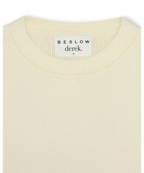 BESLOW（ビースロー）の「[ビスルーXデリック]オーバーサイズクルーネックニットアイボリー（ニット/セーター・メンズ・その他・SMALL/MEDIUM/LARGE）」の2枚目の写真