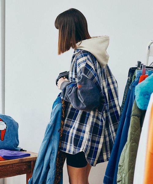 RNA（アールエヌエー）の「B2933 裏毛コンビリメイクシャツ（シャツ/ブラウス・レディース・チェック/ライトインディゴブルー・MEDIUM）」の22枚目の写真