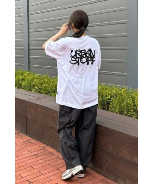 URBANSTOFF(アーバンストッフ)の「グラフィティロゴTシャツ(ホワイト)(Tシャツ/カットソー・レディース・その他・LARGE/MEDIUM/SMALL)」の17枚目の写真