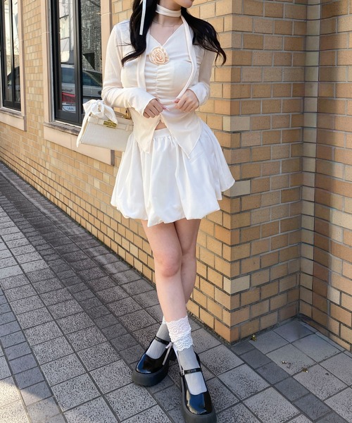 Mejoul(メジュール)の「【2026春夏新作】ローズタイ付Vネックギャザートップス(Tシャツ/カットソー・レディース・ブラック/アイボリー・F)」の4枚目の写真