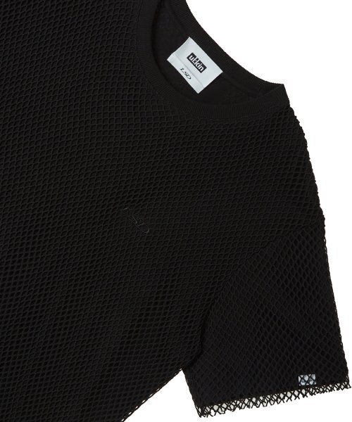 ULKIN（ウルキン）の「メッシュレイヤードオーバーサイズTシャツ_ブラック（Tシャツ/カットソー・レディース・ブラック・FREE）」の3枚目の写真