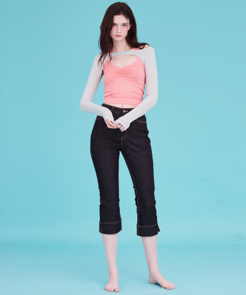 A.R.U(エイアールユー)の「CAPRI PANTS(デニムパンツ・レディース・ブラック・SMALL/MEDIUM/LARGE)」の2枚目の写真