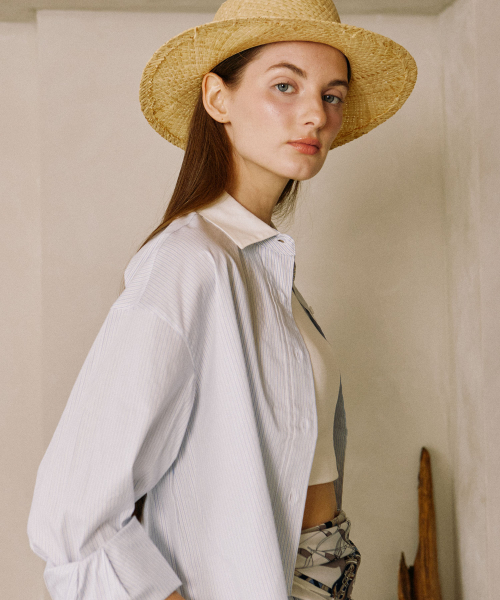 PADO SEOUL（パドソウル）の「クロップシャツブルーストライプ（シャツ/ブラウス・レディース・その他・MEDIUM/SMALL）」の2枚目の写真