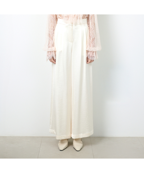 LEAUET(ルエ)の「Belle Cream Wide-leg Pants(スラックス・レディース・その他・SMALL/MEDIUM)」の1枚目の写真