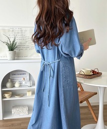 Java（ジャバ）の「《JaVaジャバコラボ》頑張らないのに、視線をさらう。コットン100%デニムシャツワンピース（シャツワンピース）」