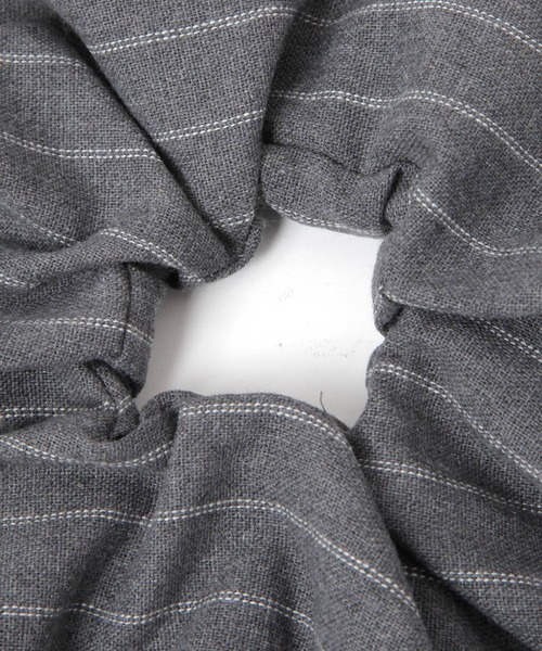 Elura（エルーラ）の「シュシュパールチャーム/643000（シュシュ・レディース・ブラック/グレー・FREE）」の17枚目の写真