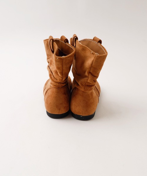 URBAN CHERRY(アーバンチェリー)の「くしゅくしゅショートブーツ(ブーツ・キッズ・ブラック/ブラウン・18.0cm/18.5cm/19.0cm/19.5cm/20.5cm/21.0cm/21.5cm)」の16枚目の写真