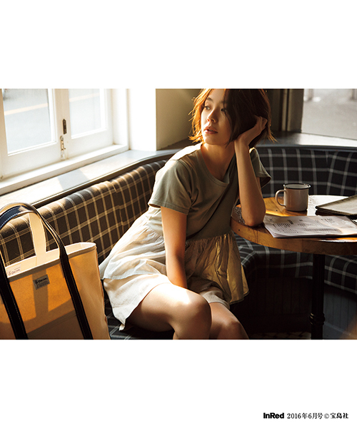 ORCIVAL（オーシバル）の「【InRed6月号掲載】ORCIVAL×ビーミング by ビームス / 40th別注 トートバッグ（トートバッグ・レディース・ブルー・ONE SIZE）」の18枚目の写真