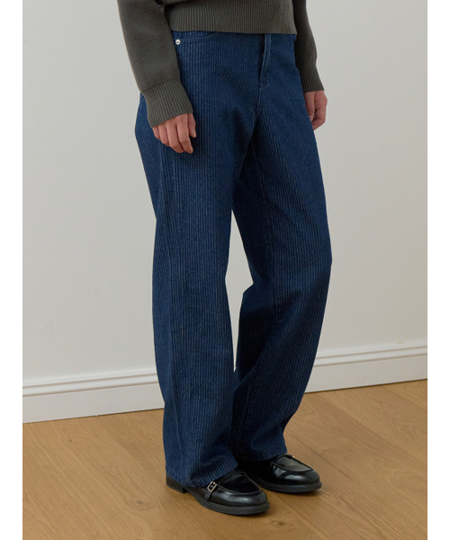 Bb' BENETTON(ビーフラットベネトン)の「デニムストレートパンツ (マルチ)(デニムパンツ・レディース・その他・M/S)」の1枚目の写真