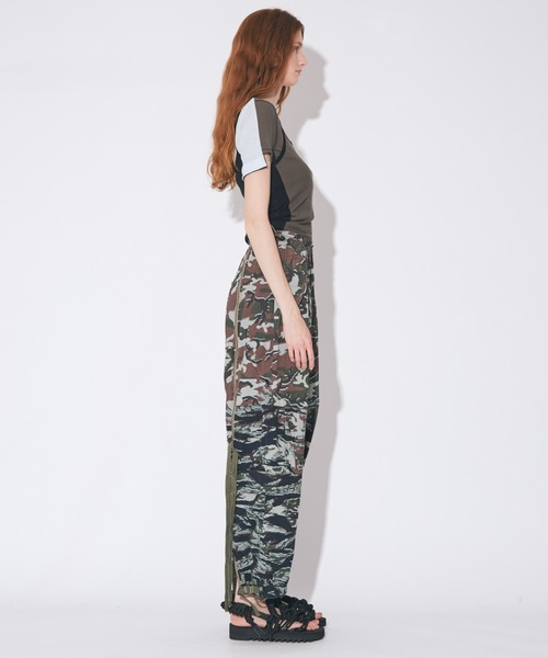 beautiful people(ビューティフルピープル)の「Alpha double-end camouflage cargo PT(カーゴパンツ・メンズ・オリーブ・38/36/42/40/34)」の3枚目の写真