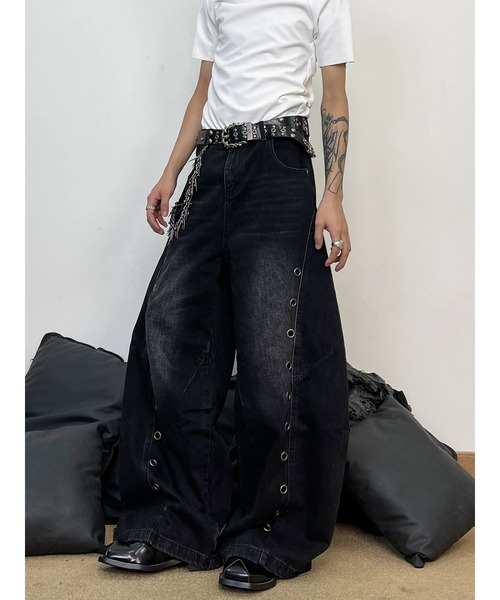 ARCHIVER（アーカイバ）の「【Lp】アイレットデザインカーブデニムパンツ（デニムパンツ・レディース・ブラック・SMALL/X-LARGE/MEDIUM/LARGE）」の7枚目の写真