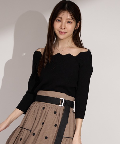 NOELA(ノエラ)の「スカラネックデザインニット(ニット/セーター・レディース・ブラック/オフホワイト/モカ・フリー)」の4枚目の写真