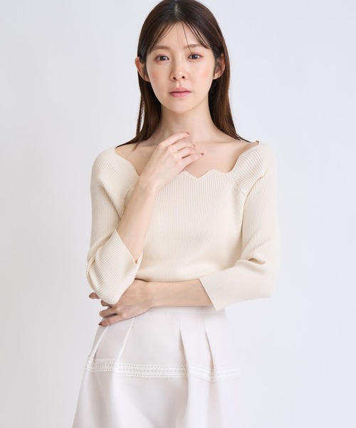 NOELA(ノエラ)の「スカラネックデザインニット(ニット/セーター・レディース・ブラック/オフホワイト/モカ・フリー)」の12枚目の写真