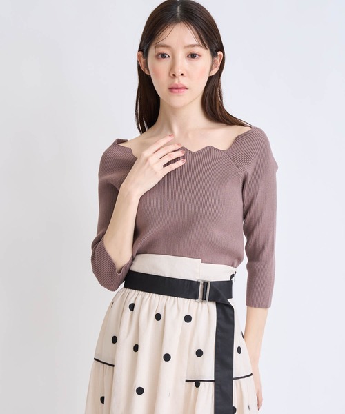 NOELA(ノエラ)の「スカラネックデザインニット(ニット/セーター・レディース・ブラック/オフホワイト/モカ・フリー)」の17枚目の写真