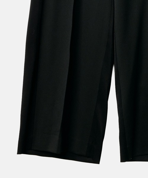 LE CIEL BLEU（ルシェルブルー）の「コントラストパネルトラウザー / Contrast Panel Trousers（その他パンツ・レディース・ベージュ/ネイビー/レッド/ブラック・34/36/38）」の7枚目の写真