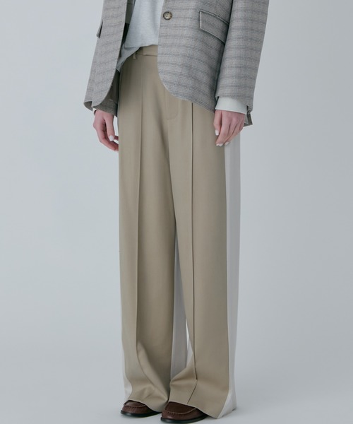 LE CIEL BLEU（ルシェルブルー）の「コントラストパネルトラウザー / Contrast Panel Trousers（その他パンツ・レディース・ベージュ/ネイビー/レッド/ブラック・34/36/38）」の9枚目の写真