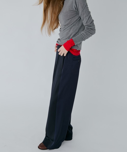 LE CIEL BLEU（ルシェルブルー）の「コントラストパネルトラウザー / Contrast Panel Trousers（その他パンツ・レディース・ベージュ/ネイビー/レッド/ブラック・34/36/38）」の17枚目の写真
