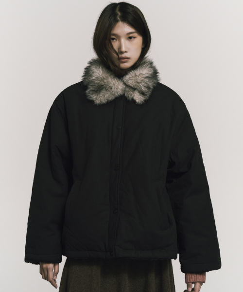 NICK&NICOLE(ニックアンドニコール)の「FUR HOOD SHORT JUMPER_BLACK(ムートンコート・レディース・その他・FREE)」の1枚目の写真