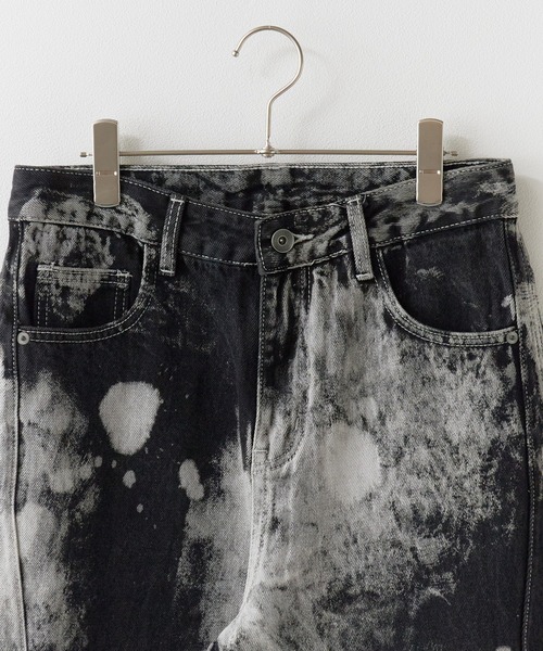 Theater code（シアターコード）の「Bleach-washed Wide-leg Denim Pants / ブリーチ加工 ワイドデニムパンツ 秋 秋服メンズ 2026年秋冬（デニムパンツ・メンズ・ブラック・M/L）」の8枚目の写真