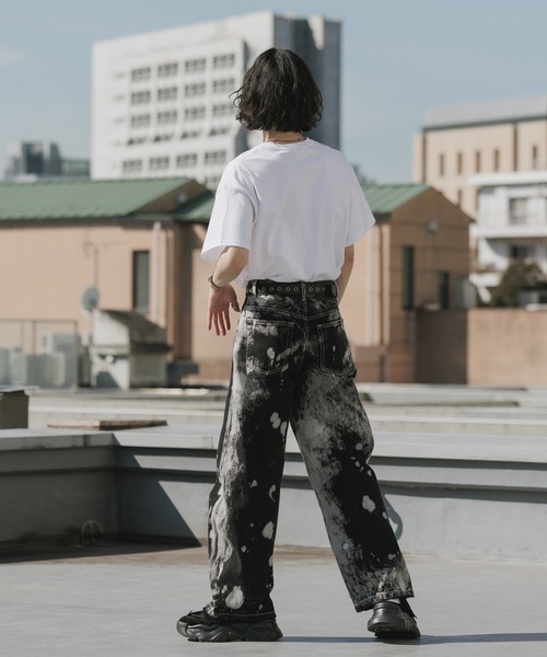 Theater code（シアターコード）の「Bleach-washed Wide-leg Denim Pants / ブリーチ加工 ワイドデニムパンツ 秋 秋服メンズ 2026年秋冬（デニムパンツ・メンズ・ブラック・M/L）」の19枚目の写真