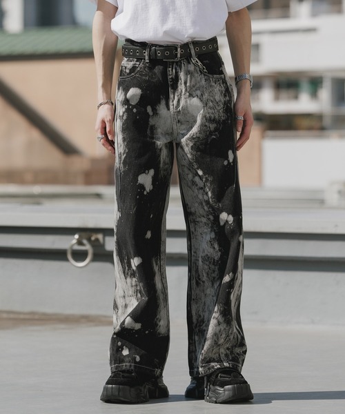 Theater code（シアターコード）の「Bleach-washed Wide-leg Denim Pants / ブリーチ加工 ワイドデニムパンツ 秋 秋服メンズ 2026年秋冬（デニムパンツ・メンズ・ブラック・M/L）」の13枚目の写真