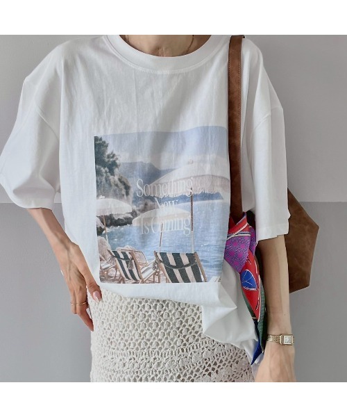 Flugge（フラッジー）の「オーバーサイズフォトTシャツ（Tシャツ/カットソー・レディース・ホワイト/グレー・FREE）」の2枚目の写真