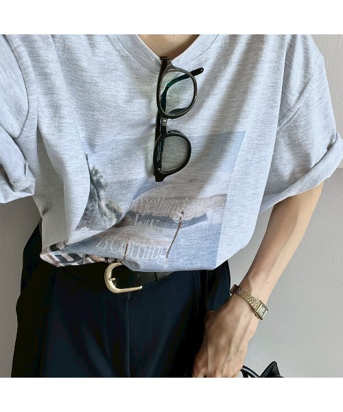 Flugge（フラッジー）の「オーバーサイズフォトTシャツ（Tシャツ/カットソー・レディース・ホワイト/グレー・FREE）」の3枚目の写真