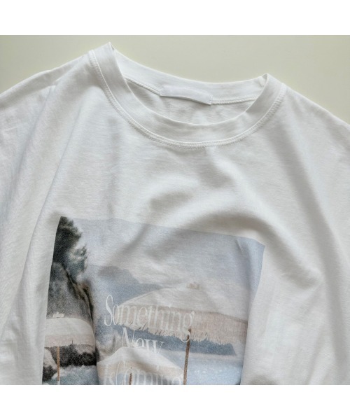 Flugge（フラッジー）の「オーバーサイズフォトTシャツ（Tシャツ/カットソー・レディース・ホワイト/グレー・FREE）」の5枚目の写真