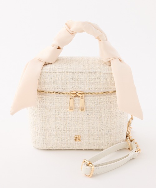 one after another NICE CLAUP(ワンアフターアナザーナイスクラップ)の「ギャザーハンドルバニティーバッグ(ショルダーバッグ・レディース・ピンクベージュ/サックスブルー/アイボリー/ブラック×ホワイト・FREE)」の2枚目の写真