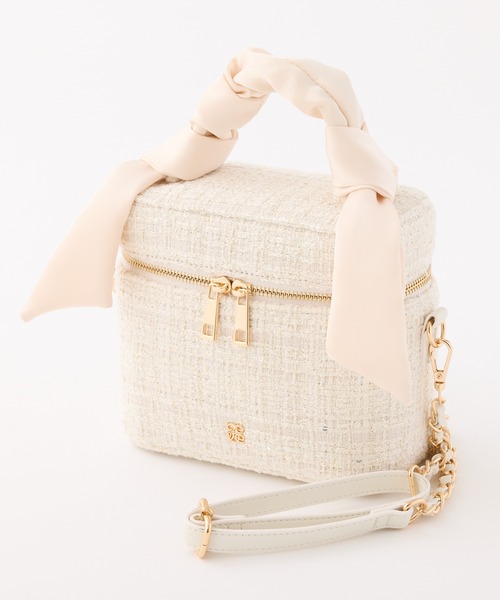 one after another NICE CLAUP(ワンアフターアナザーナイスクラップ)の「ギャザーハンドルバニティーバッグ(ショルダーバッグ・レディース・ピンクベージュ/サックスブルー/アイボリー/ブラック×ホワイト・FREE)」の8枚目の写真