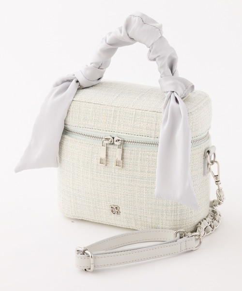 one after another NICE CLAUP(ワンアフターアナザーナイスクラップ)の「ギャザーハンドルバニティーバッグ(ショルダーバッグ・レディース・ピンクベージュ/サックスブルー/アイボリー/ブラック×ホワイト・FREE)」の9枚目の写真