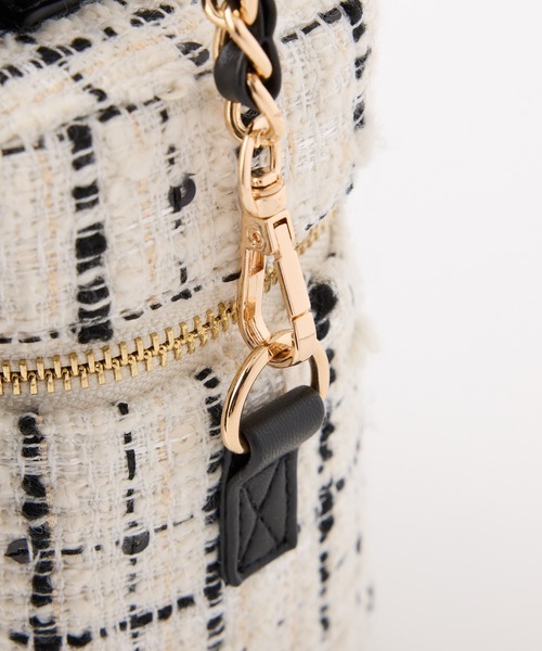 one after another NICE CLAUP(ワンアフターアナザーナイスクラップ)の「ギャザーハンドルバニティーバッグ(ショルダーバッグ・レディース・ピンクベージュ/サックスブルー/アイボリー/ブラック×ホワイト・FREE)」の15枚目の写真