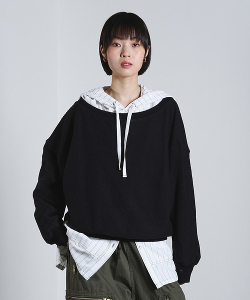 ROSE BUD（ローズバッド）の「OFF SHOULDER INLEY PULLOVER（スウェット・レディース・ライトブルー/ブラック/オフホワイト・ONE SIZE）」の15枚目の写真
