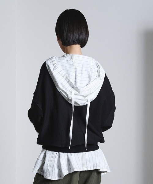 ROSE BUD（ローズバッド）の「OFF SHOULDER INLEY PULLOVER（スウェット・レディース・ライトブルー/ブラック/オフホワイト・ONE SIZE）」の17枚目の写真