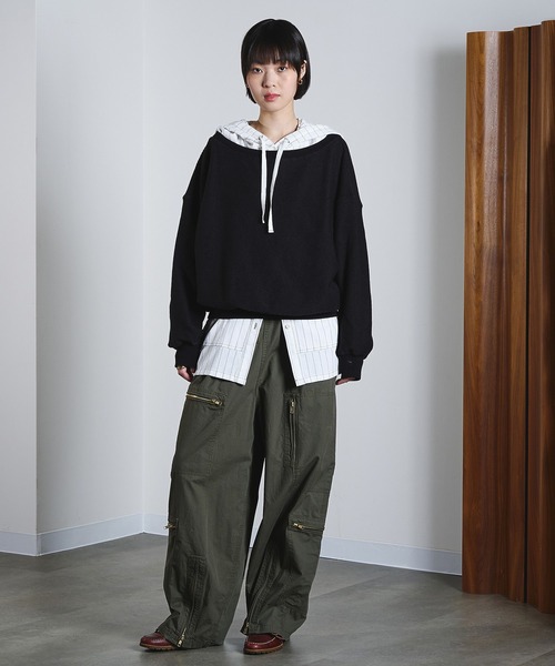 ROSE BUD（ローズバッド）の「OFF SHOULDER INLEY PULLOVER（スウェット・レディース・ライトブルー/ブラック/オフホワイト・ONE SIZE）」の18枚目の写真