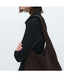 ATELIER NAIN（アトリエナイン）の「SUEDE ROUND SHOULDER BAG (B-2476)（ショルダーバッグ）」