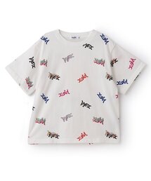 X-girl Stages | 【人気商品再入荷】【直営店で取り扱い無し】ミルズロゴ総柄半袖Tシャツ(Tシャツ/カットソー)