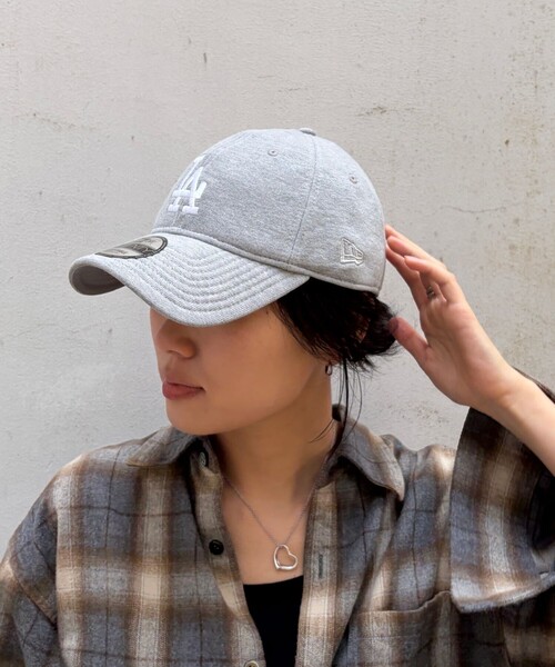 REMI RELIEF(レミレリーフ)の「【REMI RELIEF/レミレリーフ】REMI RELIEF x NEW ERA(LA) 9TWENTY キャップ ロサンゼルス・ドジャース(キャップ・レディース・グレー/ネイビー・フリー)」の4枚目の写真