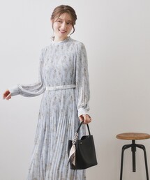 ベルト付きプリーツフレアワンピース【洗濯機OK/イージーアイロン/防シワ】《5col》