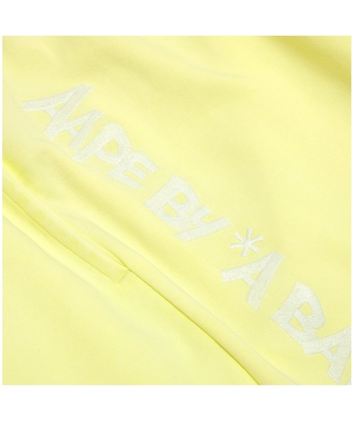 AAPE BY A BATHING APE（エーエイプバイアベイシングエイプ）の「AAPE MAIN SWEAT SHORTS（スウェットパンツ・メンズ・ライトグリーン・LARGE/SMALL/X-LARGE/MEDIUM）」の3枚目の写真