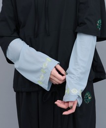 チチカカ（チチカカ）の「ジュエル刺繍アームカバー（その他雑貨）」